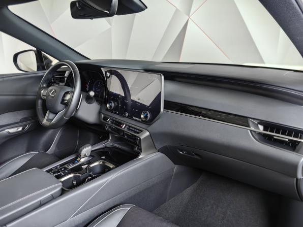Lexus RX V с пробегом 2023 года, цена 7 893 000 рублей, 34130 км, внедорожник, Автокод Объявления
