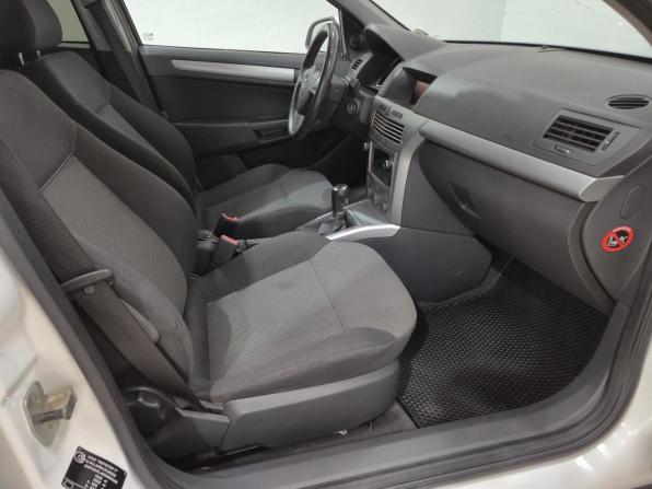 Opel Astra H Рестайлинг с пробегом 2012 года, цена 550 000 рублей, 194367 км, хэтчбек, Автокод Объявления