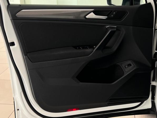 Volkswagen Tiguan II с пробегом 2019 года, цена 2 720 000 рублей, 129306 км, внедорожник, Автокод Объявления