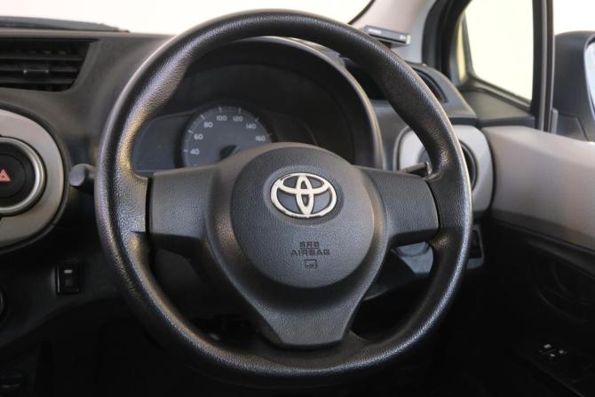 Toyota Vitz III (XP130) с пробегом 2011 года, цена 749 000 рублей, 237288 км, хэтчбек, Автокод Объявления