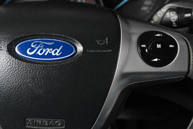 Ford Focus III с пробегом 2014 года, цена 789 000 рублей, 247900 км, хэтчбек, Автокод Объявления
