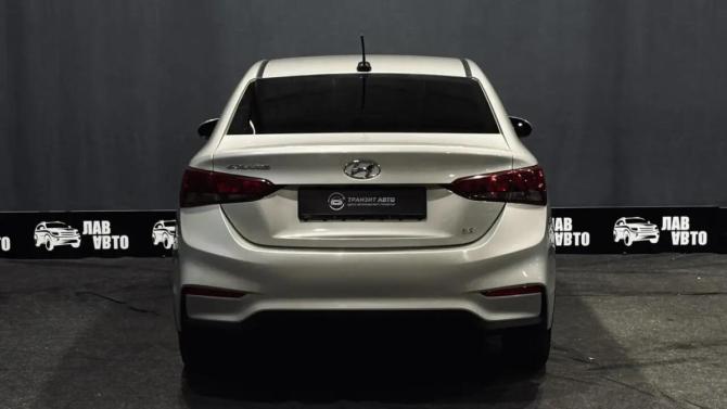 Hyundai Solaris II с пробегом 2019 года, цена 1 291 000 рублей, 133000 км, седан, Автокод Объявления