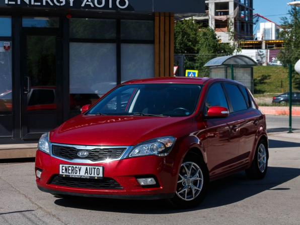 Kia Ceed I Рестайлинг с пробегом 2010 года, цена 770 000 рублей, 174837 км, хэтчбек, Автокод Объявления