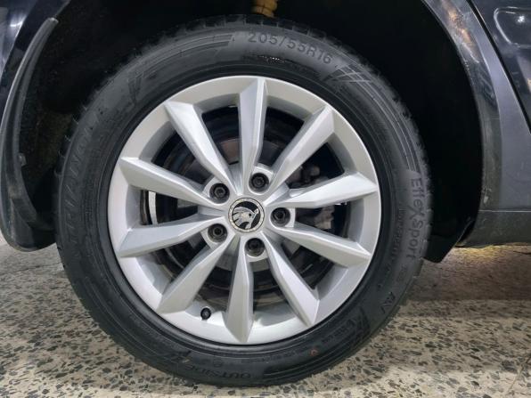 Skoda Octavia II (A5) Рестайлинг с пробегом 2011 года, цена 649 000 рублей, 173070 км, лифтбек, Автокод Объявления