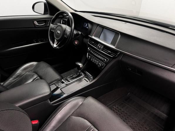 Kia Optima IV с пробегом 2018 года, цена 2 240 000 рублей, 75768 км, седан, Автокод Объявления