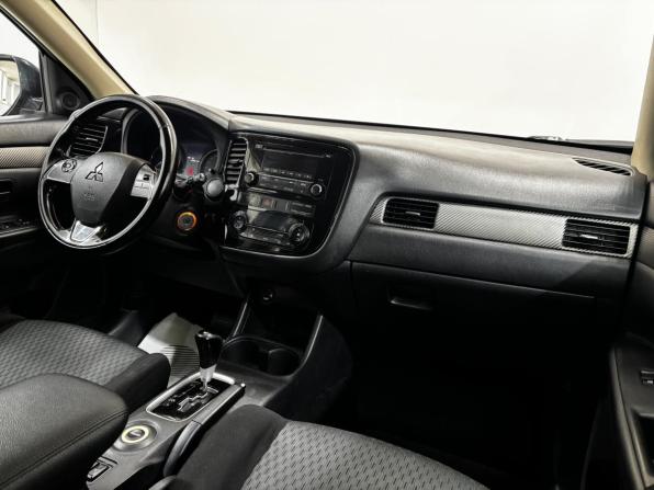 Mitsubishi Outlander III Рестайлинг 2 с пробегом 2015 года, цена 1 595 000 рублей, 182216 км, внедорожник, Автокод Объявления