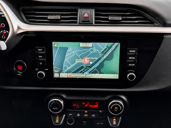 Kia Rio IV Рестайлинг с пробегом 2021 года, цена 1 665 000 рублей, 70404 км, седан, Автокод Объявления