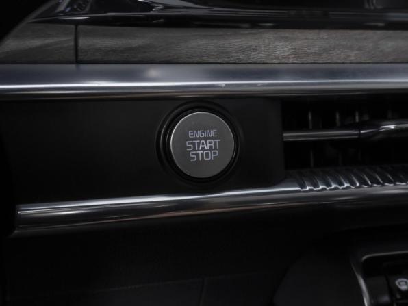 Kia K5 III с пробегом 2021 года, цена 2 348 000 рублей, 102404 км, седан, Автокод Объявления