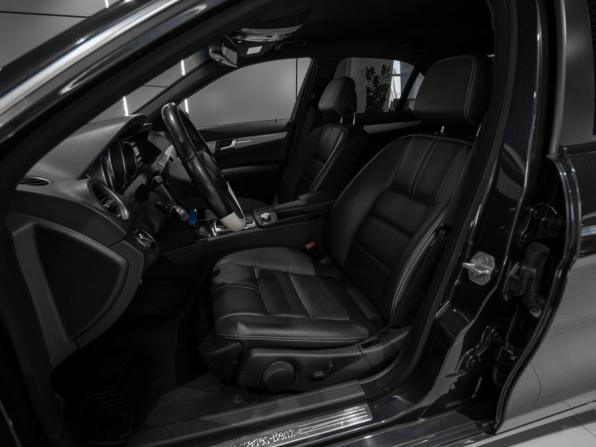 Mercedes-Benz C-Класс III (W204) Рестайлинг с пробегом 2012 года, цена 1 245 000 рублей, 206135 км, седан, Автокод Объявления