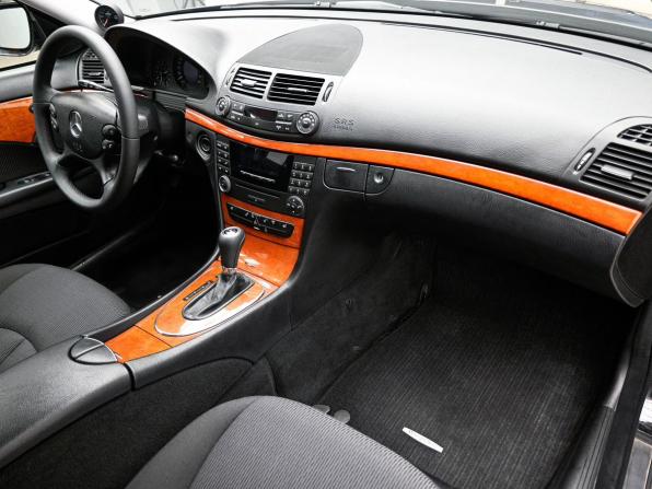 Mercedes-Benz E-Класс III (W211 S211) Рестайлинг с пробегом 2008 года, цена 1 179 000 рублей, 261015 км, седан, Автокод Объявления