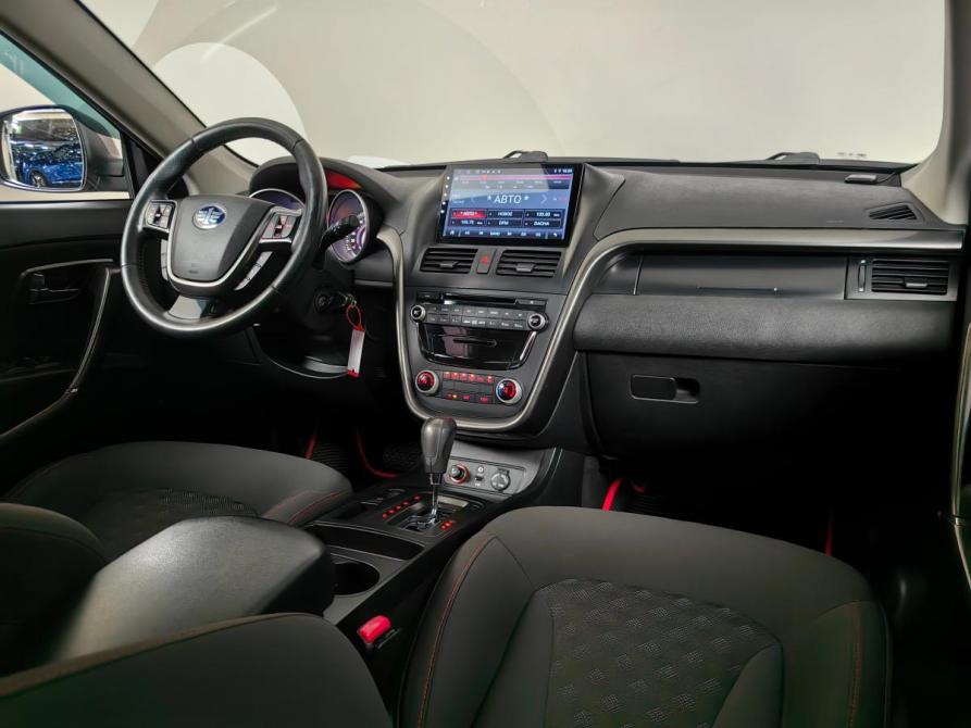 FAW Besturn X80 I Москва  - изображение 7