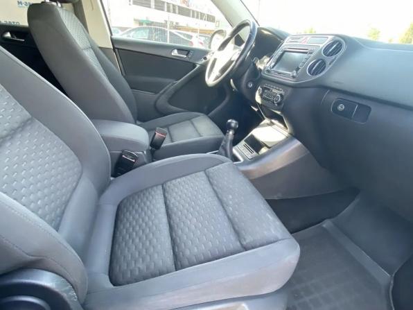Volkswagen Tiguan I с пробегом 2011 года, цена 1 060 000 рублей, 231000 км, внедорожник, Автокод Объявления