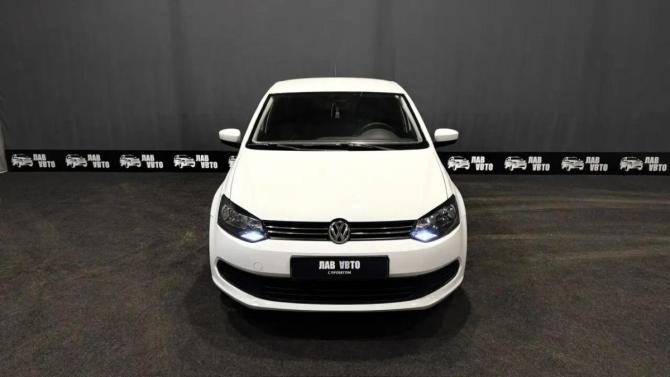 Volkswagen Polo V с пробегом 2015 года, цена 810 000 рублей, 170020 км, седан, Автокод Объявления