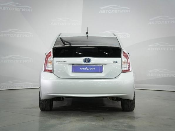 Toyota Prius III Рестайлинг (XW30) с пробегом 2013 года, цена 1 170 000 рублей, 180984 км, лифтбек, Автокод Объявления