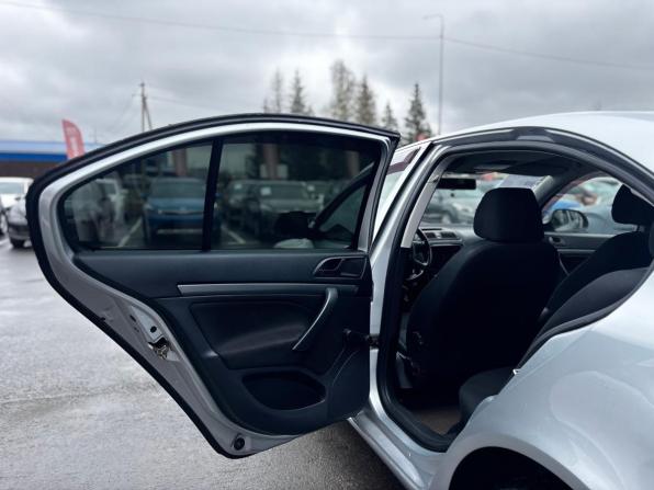 Skoda Octavia II (A5) Рестайлинг с пробегом 2013 года, цена 690 000 рублей, 257530 км, лифтбек, Автокод Объявления