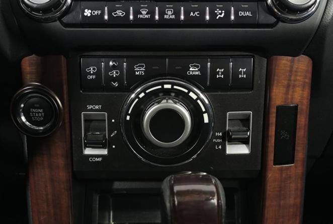 Toyota Land Cruiser Prado 150 Series Рестайлинг 1 с пробегом 2016 года, цена 3 860 000 рублей, 213918 км, внедорожник, Автокод Объявления