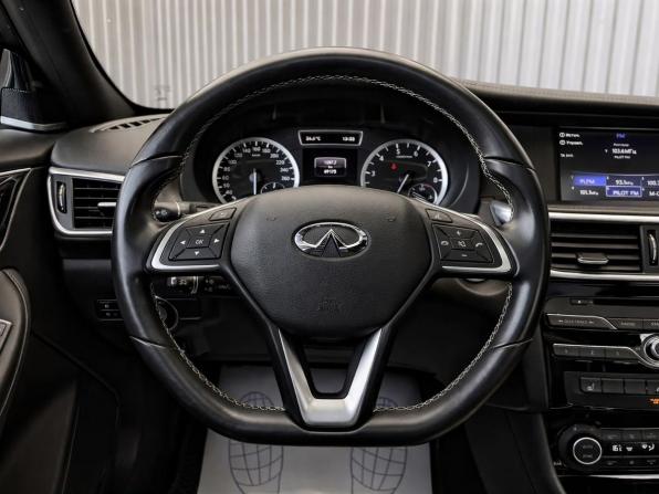 Infiniti Q30 с пробегом 2019 года, цена 2 697 000 рублей, 89173 км, хэтчбек, Автокод Объявления