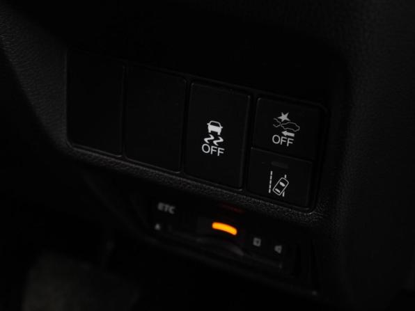 Honda Stepwgn V с пробегом 2017 года, цена 2 069 000 рублей, 106538 км, минивэн, Автокод Объявления