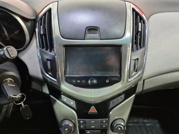 Chevrolet Cruze I Рестайлинг с пробегом 2014 года, цена 775 000 рублей, 175492 км, хэтчбек, Автокод Объявления