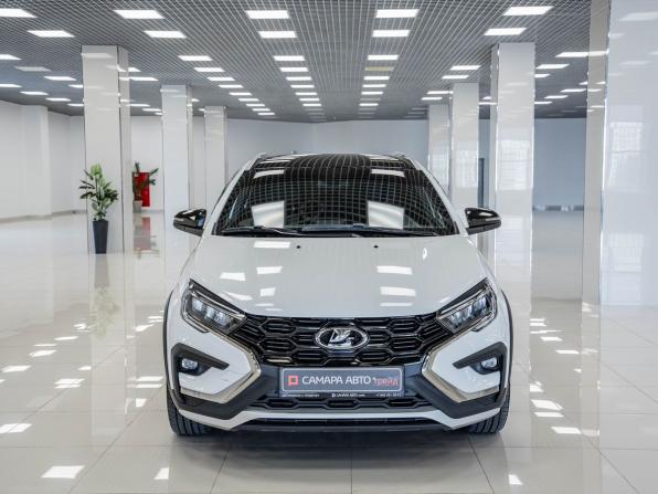 Lada (ВАЗ) Vesta I Рестайлинг (NG) с пробегом 2024 года, цена 1 680 000 рублей, 15476 км, универсал, Автокод Объявления