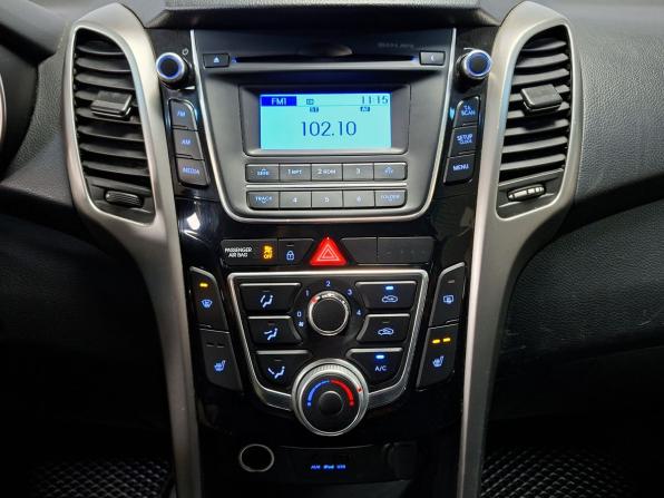Hyundai i30 II с пробегом 2012 года, цена 899 000 рублей, 165700 км, хэтчбек, Автокод Объявления