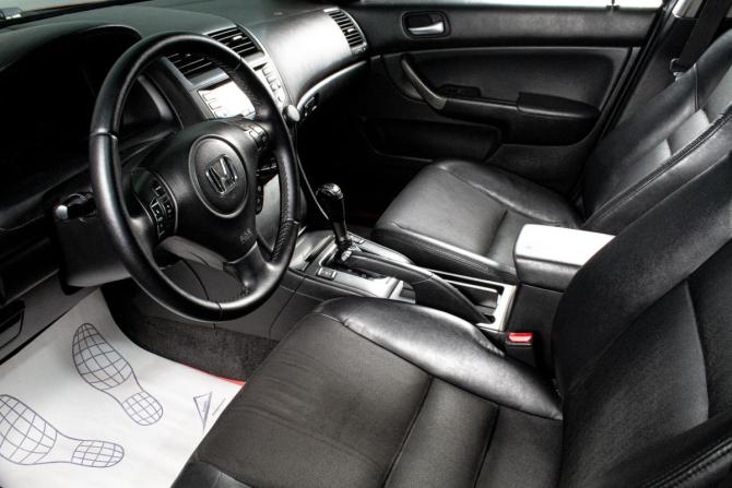 Honda Accord VII Рестайлинг с пробегом 2007 года, цена 829 000 рублей, 310000 км, седан, Автокод Объявления
