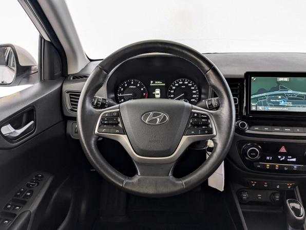 Hyundai Solaris II Рестайлинг с пробегом 2021 года, цена 1 595 000 рублей, 82735 км, седан, Автокод Объявления