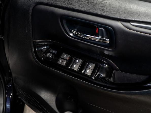 Toyota Esquire I Рестайлинг с пробегом 2019 года, цена 2 650 000 рублей, 111275 км, минивэн, Автокод Объявления