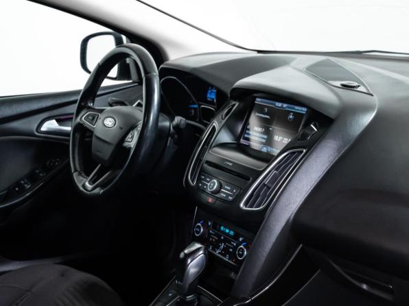 Ford Focus III Рестайлинг с пробегом 2016 года, цена 997 000 рублей, 183000 км, седан, Автокод Объявления