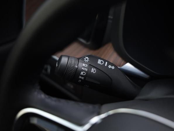 Volvo XC60 II Рестайлинг с пробегом 2021 года, цена 4 599 000 рублей, 55114 км, внедорожник, Автокод Объявления