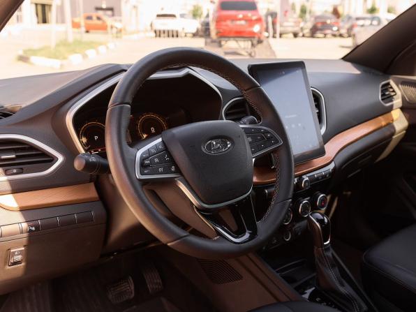 Lada (ВАЗ) Vesta I Рестайлинг (NG) с пробегом 2024 года, цена 1 535 800 рублей, 23004 км, универсал, Автокод Объявления