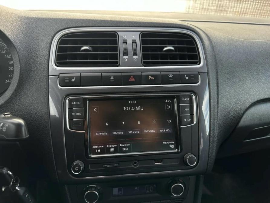 Volkswagen Polo V Рестайлинг Мурманск  - изображение 8