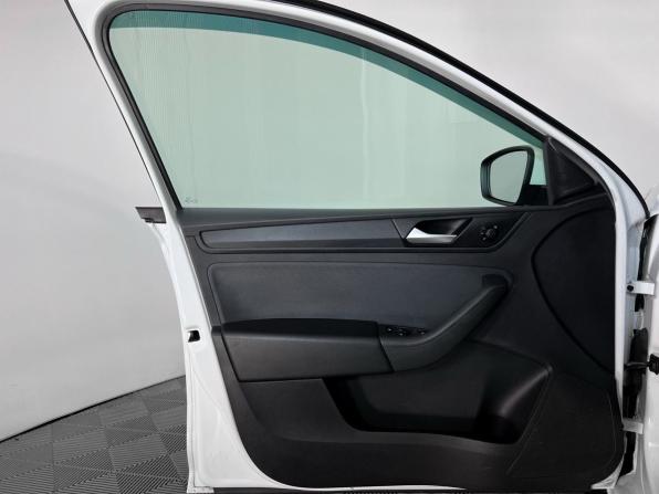 Volkswagen Polo VI с пробегом 2020 года, цена 649 000 рублей, 283977 км, лифтбек, Автокод Объявления