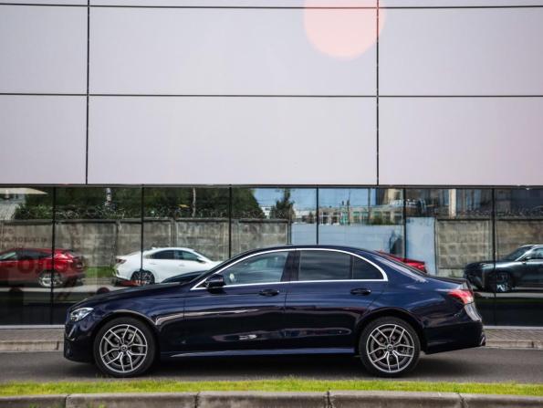 Mercedes-Benz E-Класс V (W213 S213 C238) Рестайлинг с пробегом 2020 года, цена 3 899 000 рублей, 55750 км, седан, Автокод Объявления