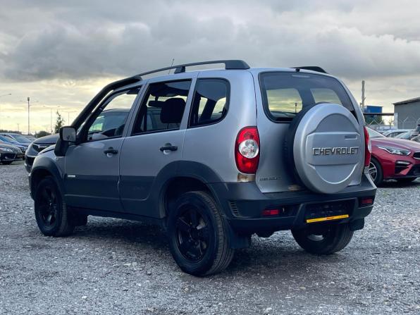 Chevrolet Niva I Рестайлинг с пробегом 2013 года, цена 540 000 рублей, 155000 км, внедорожник, Автокод Объявления