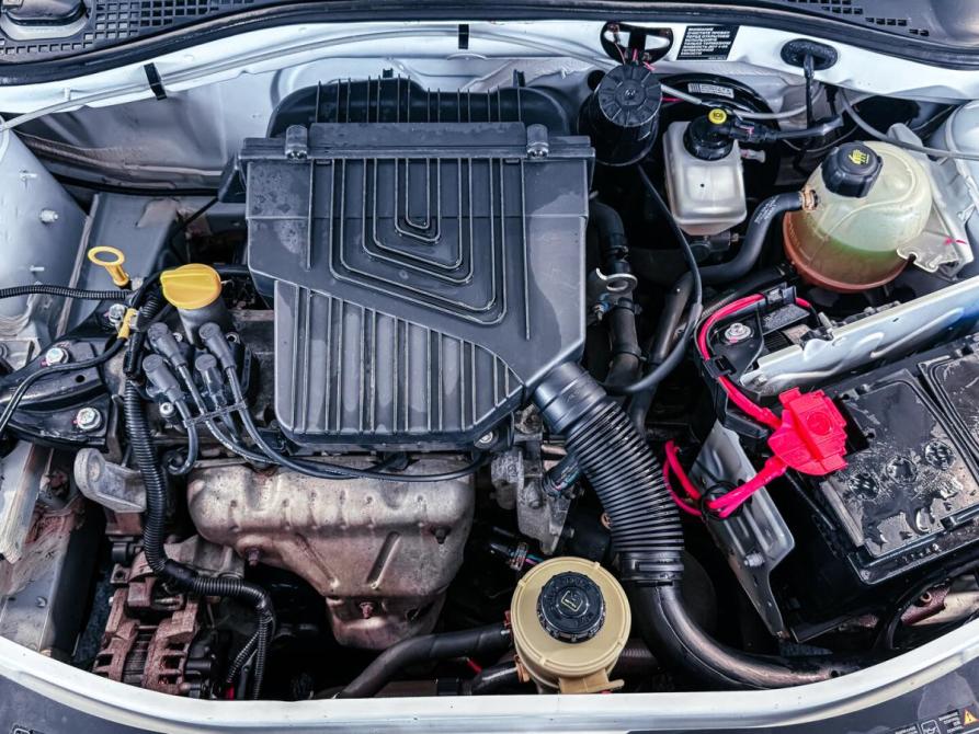 Renault Logan I Рестайлинг Тольятти  - изображение 4
