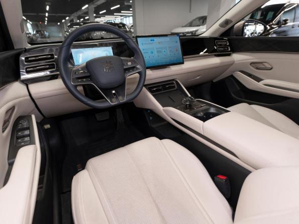 BYD Qin II с пробегом 2024 года, цена 3 400 000 рублей, 50 км, седан, Автокод Объявления