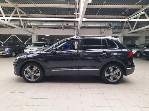 Volkswagen Tiguan II с пробегом 2017 года, цена 2 599 000 рублей, 125442 км, внедорожник, Автокод Объявления