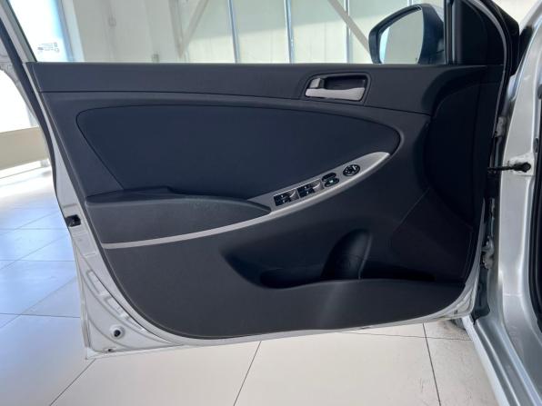 Hyundai Solaris I Рестайлинг с пробегом 2014 года, цена 840 000 рублей, 231826 км, седан, Автокод Объявления