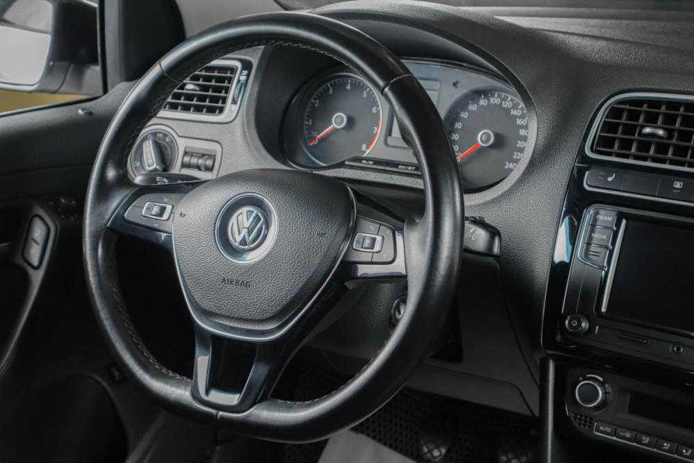Volkswagen Polo V Рестайлинг Тюмень  - изображение 12
