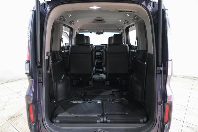 Honda Stepwgn V с пробегом 2015 года, цена 1 799 000 рублей, 132723 км, минивэн, Автокод Объявления