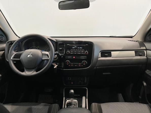 Mitsubishi Outlander III Рестайлинг 3 с пробегом 2018 года, цена 1 870 000 рублей, 101482 км, внедорожник, Автокод Объявления