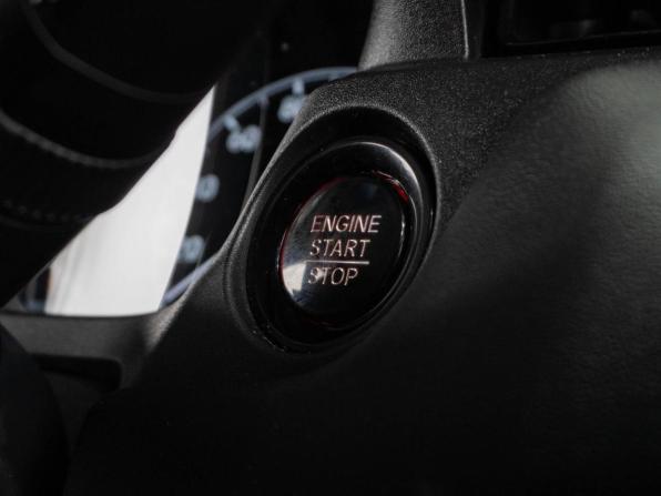 Honda Vezel II Рестайлинг с пробегом 2024 года, цена 2 839 000 рублей, 37008 км, внедорожник, Автокод Объявления