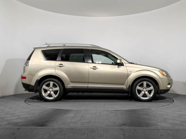 Mitsubishi Outlander II с пробегом 2007 года, цена 795 000 рублей, 223298 км, внедорожник, Автокод Объявления