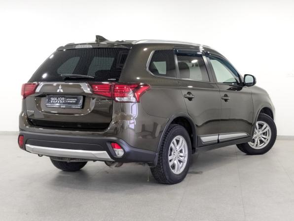 Mitsubishi Outlander III Рестайлинг 2 с пробегом 2017 года, цена 1 860 000 рублей, 181072 км, внедорожник, Автокод Объявления