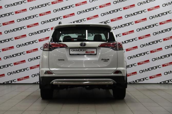 Toyota RAV4 IV (XA40) Рестайлинг с пробегом 2016 года, цена 2 695 950 рублей, 63777 км, внедорожник, Автокод Объявления