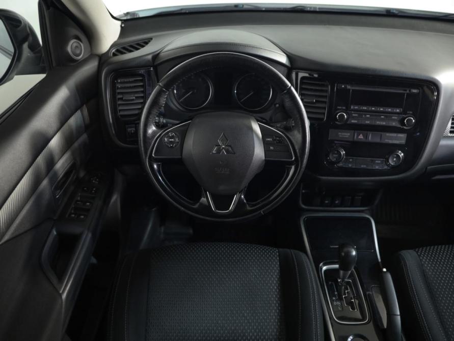 Mitsubishi Outlander III Рестайлинг 2 Санкт-Петербург  - изображение 10