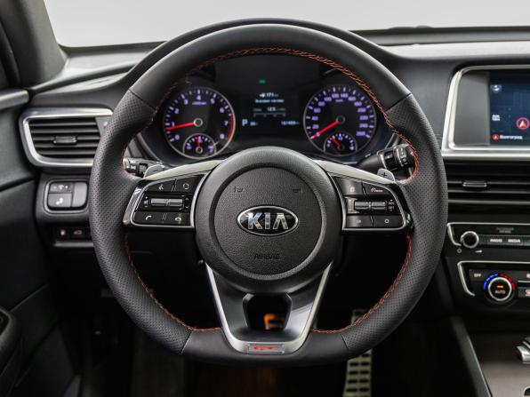 Kia Optima IV Рестайлинг с пробегом 2018 года, цена 1 918 000 рублей, 161489 км, седан, Автокод Объявления