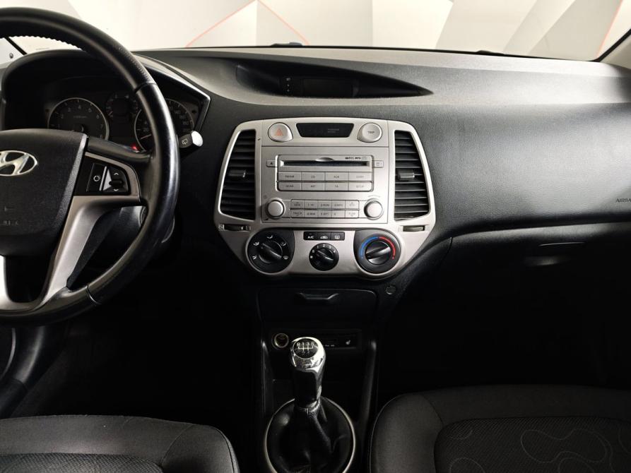 Hyundai i20 I Москва  - изображение 15