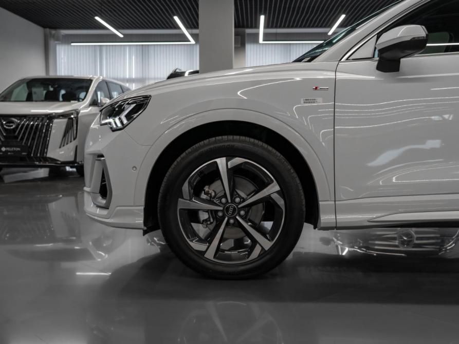 Audi Q3 II (F3) Москва  - изображение 22